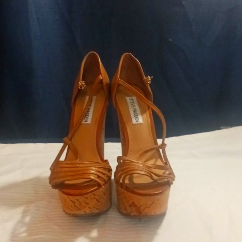 Steven Madden Sandal Wedges sz 7